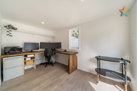 Photo of property in 32 Riddlers Crescent, Petone, Lower Hutt, 5012