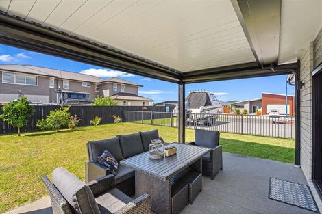 Photo of property in 9 Lady Jocelyn Place, Whitianga, 3510