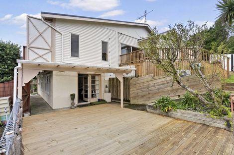 Photo of property in 97 The Parade, Island Bay, Wellington, 6023