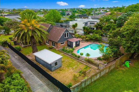 Photo of property in 8 Sanctuary Point, Sunnyhills, Auckland, 2010