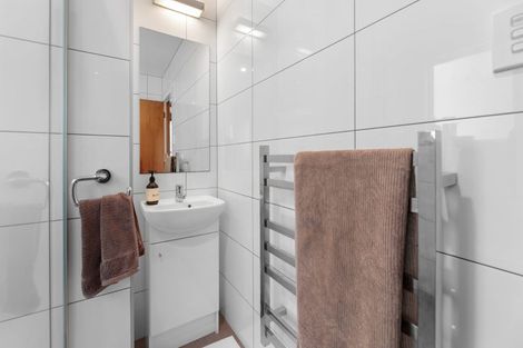 Photo of property in 299 Titirangi Road, Titirangi, Auckland, 0604