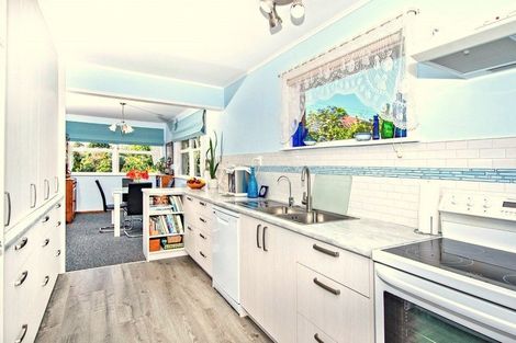 Photo of property in 90 Old Onerahi Road, Onerahi, Whangarei, 0110