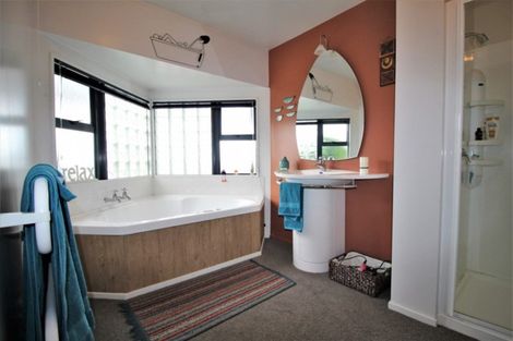 Photo of property in 30 Albert Drive, Clyde, 9330