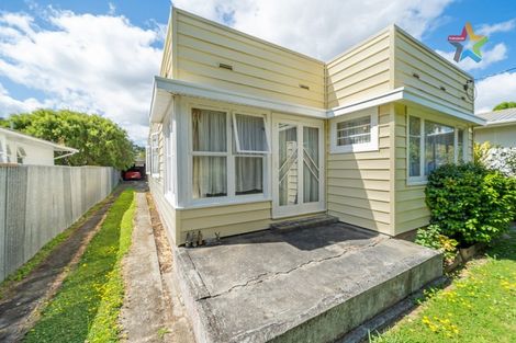 Photo of property in 20 Golf Road, Manor Park, Lower Hutt, 5019