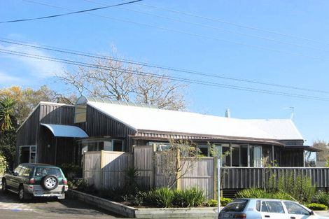 Photo of property in 48a Cameron Street, New Plymouth, 4310