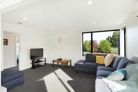 Photo of property in 12 Weir Street, Green Island, Dunedin, 9018