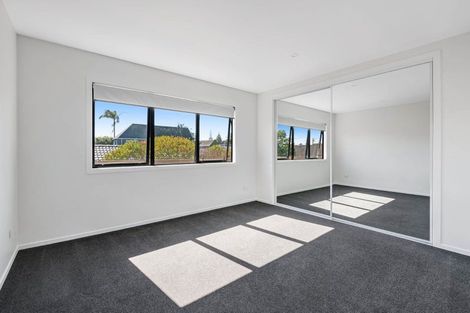 Photo of property in 7/19 Milton Road, Orewa, 0931