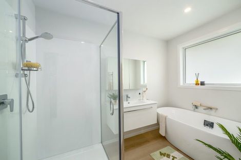 Photo of property in 3 Macrocarpa Lane, Carterton, 5713