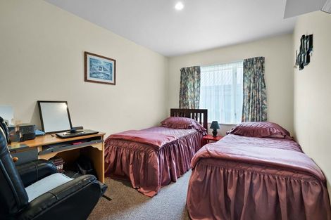 Photo of property in 1 Oakden Drive, Darfield, 7510