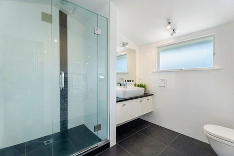 Photo of property in 21 Chester Avenue, Greenhithe, Auckland, 0632