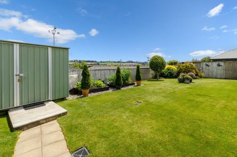 Photo of property in 12 Rochfort Crescent, Pyes Pa, Tauranga, 3112