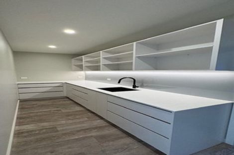 Photo of property in 32 West Place, Greenmeadows, Napier, 4112