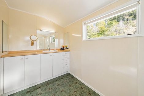 Photo of property in 67 Chamberlain Road, Karori, Wellington, 6012