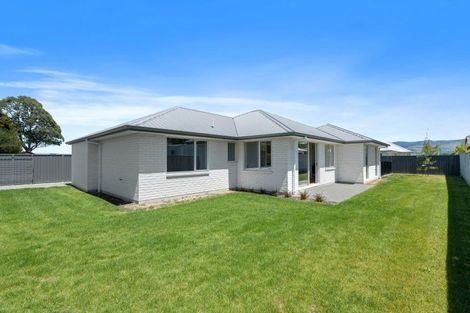 Photo of property in 20 Hereford Drive, Carterton, 5713