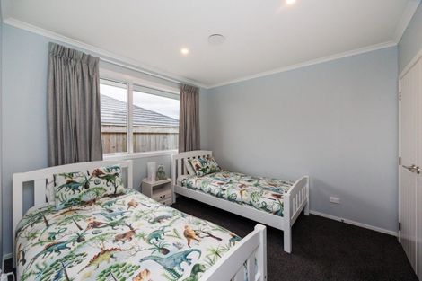 Photo of property in 46 Peppertree Glade, Kelvin Grove, Palmerston North, 4414