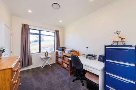 Photo of property in 33 Mount Biggs Road, Halcombe, Feilding, 4779