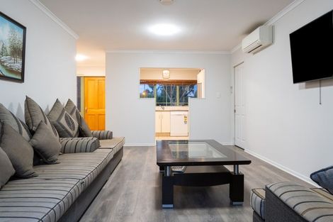 Photo of property in 8 Craiburn Street, Ranui, Auckland, 0612
