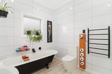 Photo of property in 32 Eynon Road, Morrinsville, 3300