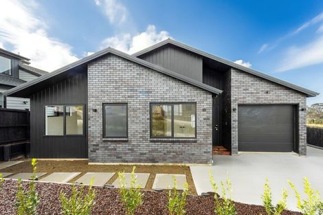 Photo of property in 24 Kikorangi Drive, Wainui, 0992