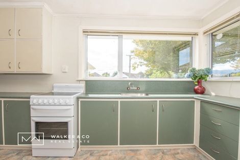 Photo of property in 10 Weka Grove, Elderslea, Upper Hutt, 5018