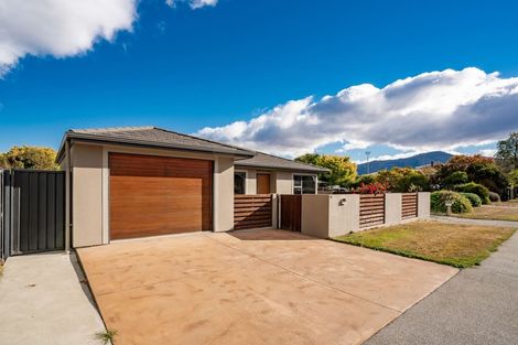 Photo of property in 112 Neplusultra Street, Cromwell, 9310