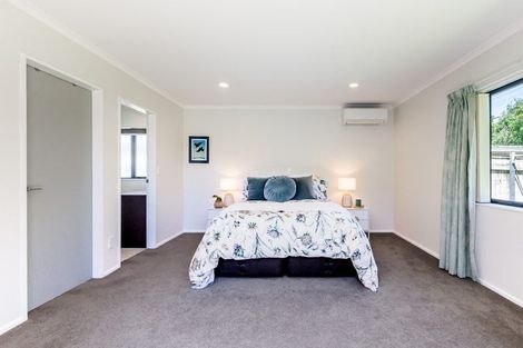 Photo of property in 2 Soldiers Way, Paraparaumu, 5032