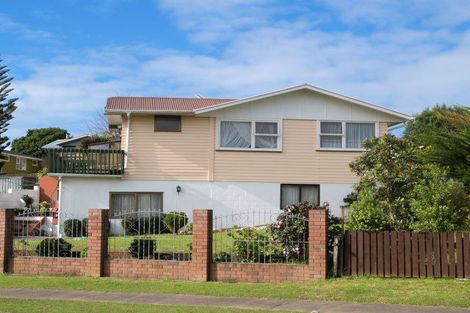 Photo of property in 11 Cramond Drive, Mangere East, Auckland, 2024