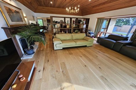 Photo of property in 18 Kaipara Road, Papakura, 2582