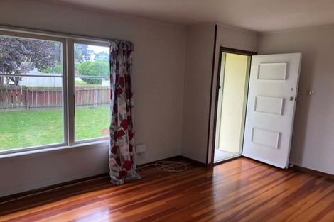 Photo of property in 48 Strid Road, Te Atatu South, Auckland, 0610