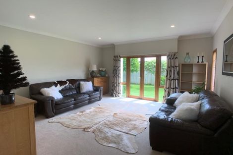 Photo of property in 2 Pearl Lane, Arrowtown, 9302