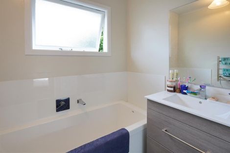 Photo of property in 28 Vivian Street, Burwood, Christchurch, 8083