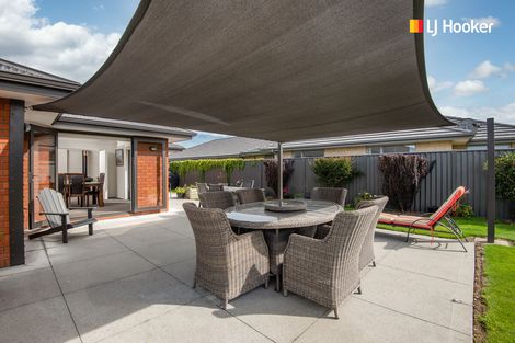 Photo of property in 12 Centre Street, Mosgiel, 9024