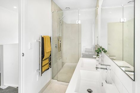 Photo of property in 2/15 Glen Lynne Avenue, Queenwood, Hamilton, 3210