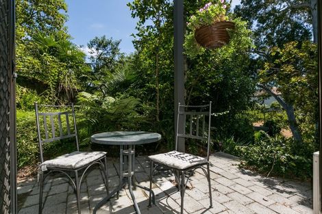 Photo of property in 2 Kopanga Road, Havelock North, 4130