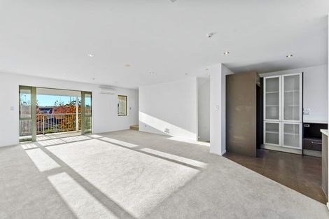 Photo of property in The Rise, 2/11 Hatfield Place, Albany Heights, Auckland, 0632