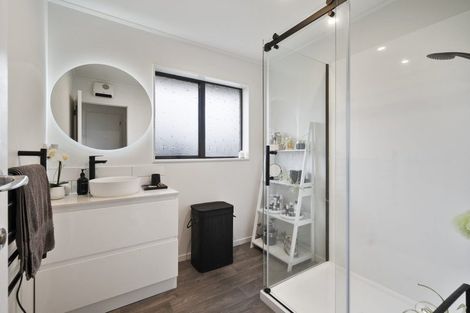 Photo of property in 3 Salisbury Avenue, Terrace End, Palmerston North, 4410