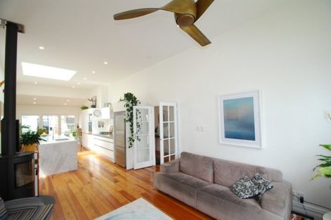 Photo of property in 87 Tiber Street, Island Bay, Wellington, 6023