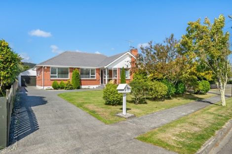Photo of property in 5 Te Puni Grove, Elderslea, Upper Hutt, 5018