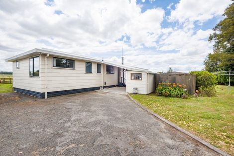 Photo of property in 69 Reid Line East, Aorangi, Feilding, 4775