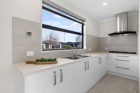 Photo of property in 10 Sorrel Gate, Halswell, Christchurch, 8025