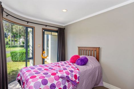 Photo of property in 1 Glamis Grove, Bethlehem, Tauranga, 3110