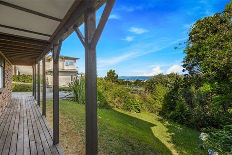 Photo of property in 51 Aberdeen Road, Castor Bay, Auckland, 0620