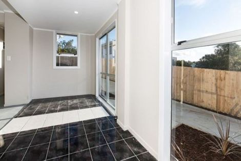 Photo of property in 24 Styca Place, Sunnyvale, Auckland, 0612