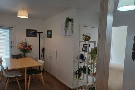 Photo of property in 1/132 Atkinson Road, Titirangi, Auckland, 0604