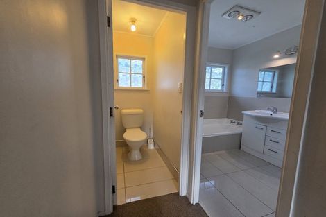 Photo of property in 67 Redoubt Road, Goodwood Heights, Auckland, 2105