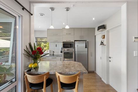 Photo of property in 8 Amner Place, Bluff Hill, Napier, 4110