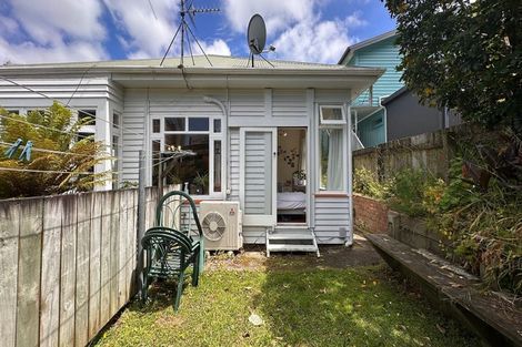 Photo of property in 1/17 Clifton Terrace, Kelburn, Wellington, 6012