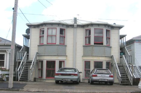 Photo of property in 61 Pirie Street, Mount Victoria, Wellington, 6011