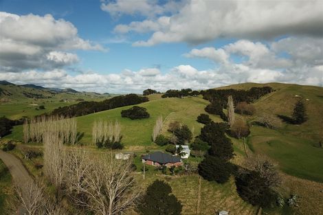 Photo of property in 940 Avoca Road South, Tangowahine, Dargaville, 0372