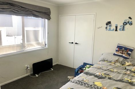 Photo of property in 1/30 Tui Glen Road, Birkenhead, Auckland, 0626